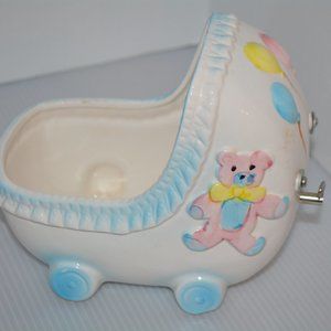 VTG Ceramic Baby Bassinet Planter Music Box Plays "Rock a Bye Baby" Taiwan ROC